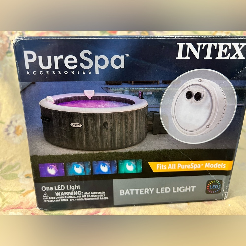 Intex LED Pool Light - Green - Picture 7 of 16